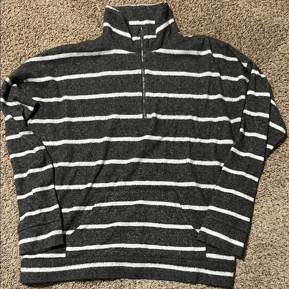 Pink Clover Men's Charcoal and White Zip-Up Sweater